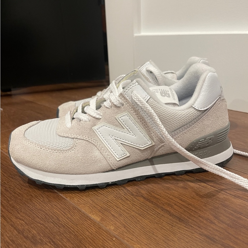 NEW BALANCE Sneakers [US 7 / EU 37.5] - worn 3 times